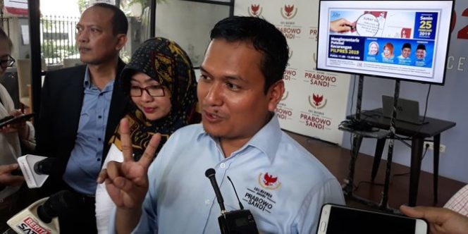 
					PKS Kritik Kerja Dewas KPK: Bikin Pemberantasan Korupsi Memble