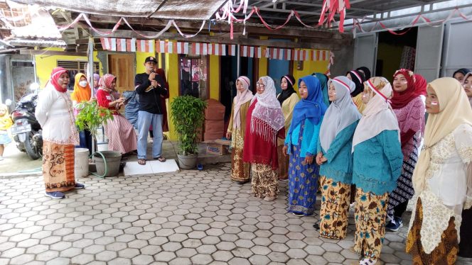 
					Bersama Emak-emak, PKS Meriahkan HUT RI ke-77