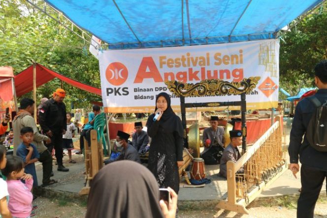 
					Meriahkan Minggu Pagi, PKS Gelar Festival Seni Angklung