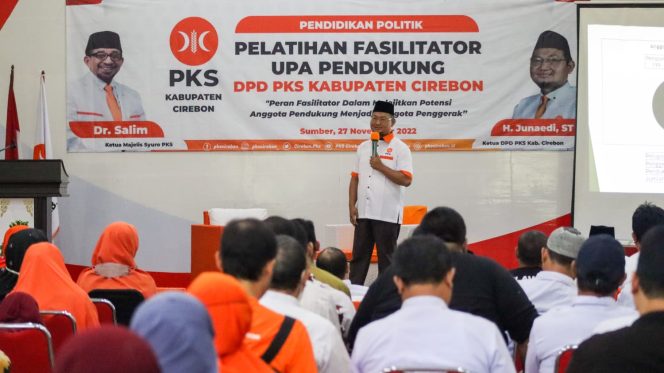 
					12.000 Orang Daftar Menjadi Anggota PKS Kabupaten Cirebon