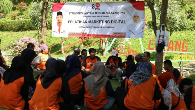 
					Belajar Sambil Wisata Bersama PKS di Batu Lawang