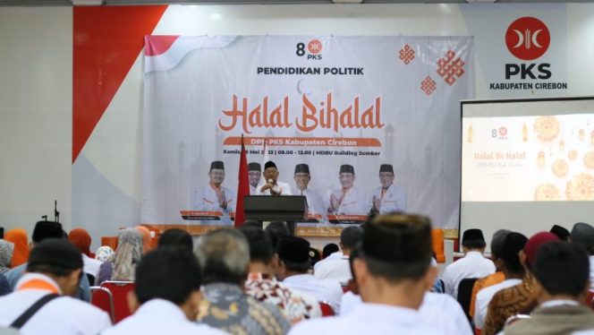 
					Dimomen Halal Bi Halal, Mas Jun ajak Umat Islam Terjun Ke Politik