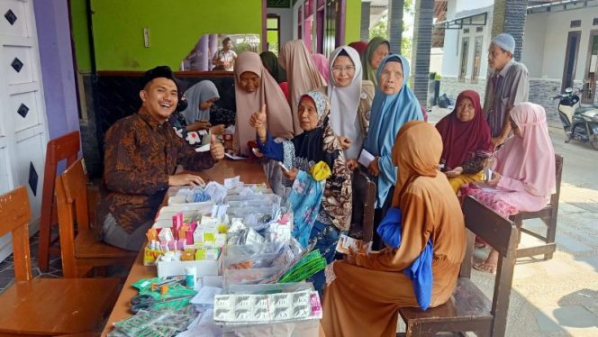 
					Caleg PKS Terus Menyapa, Kali Ini lewat Pengobatan Gratis
