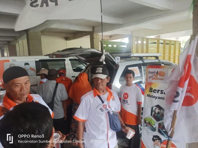 
					Minuman Jus Jeruk di Launching Seger 8ener
