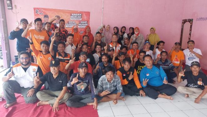 
					Peresmian Posko Rakyat Cirebon Timur: Siap AMIN-Kan dan Oren-kan Cirebon