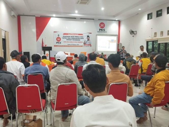 
					PKS KABUPATEN CIREBON LATIH KOMANDAN SAKSI KECAMATAN