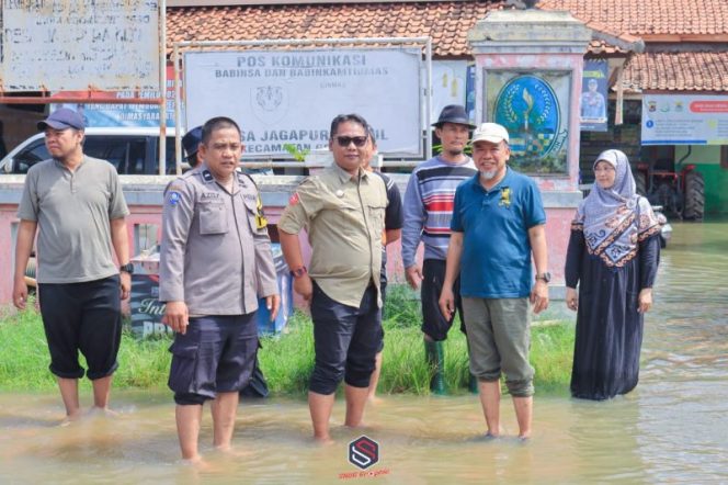 
					Gegesik Banjir, Anwar Yasin Bergerak Cepat ke Lokasi