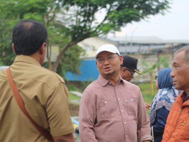 
					Mas Jun Tinjau Pembangunan jembatan Kalianyar. Sumber: Cireborn.id/Husni