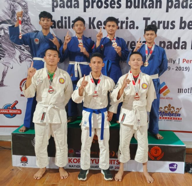 
					Dojo Kayuwalang Ukir Prestasi Gemilang di Jujitsu National Championship 2025, Bawa Pulang Sejumlah Gelar Juara, Harumkan Nama Kota Cirebon di Kancah Nasional