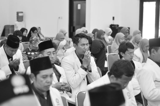 
					Musda PKS Kabupaten Cirebon Diisi dengan Doa untuk Negeri