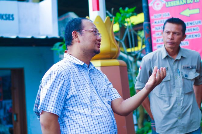 
					Mas Jun tinjau PJU di Subang. Foto: Cireborn.id/Husni. 