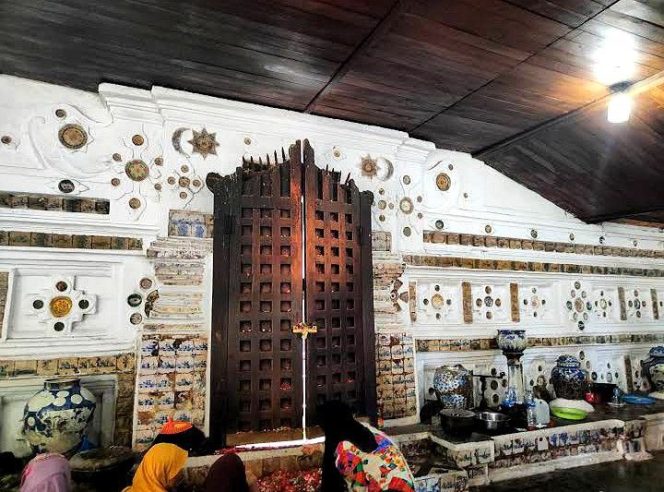 
					Makam Sunan Gunung Jati Cirebon. Foto: Pinterest.