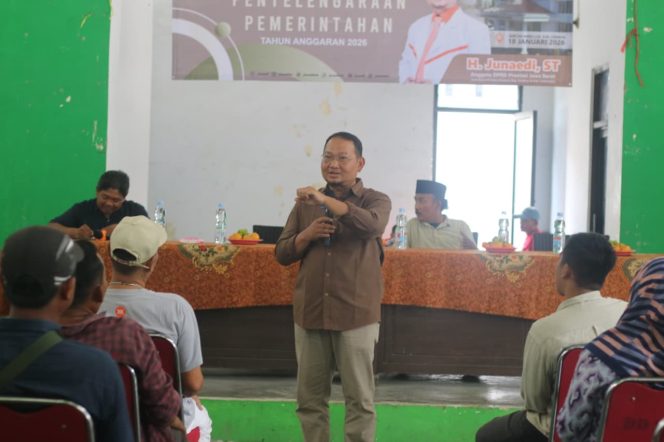 
					Anggota DPRD Jabar Fraksi PKS, Mas Jun. Foto: Cireborn.id/Husni.