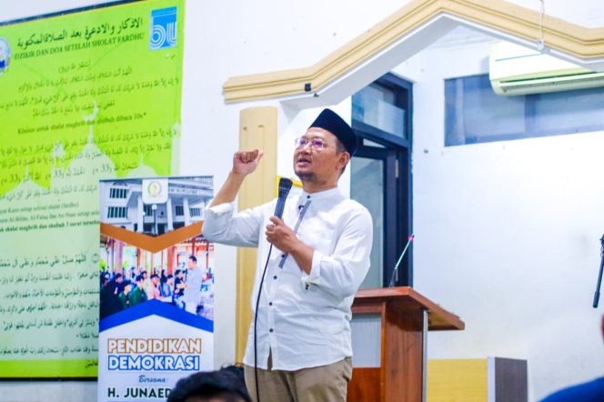 
					Anggota DPRD Jabar, Mas Jun. Foto: Cireborn.id/Husni.